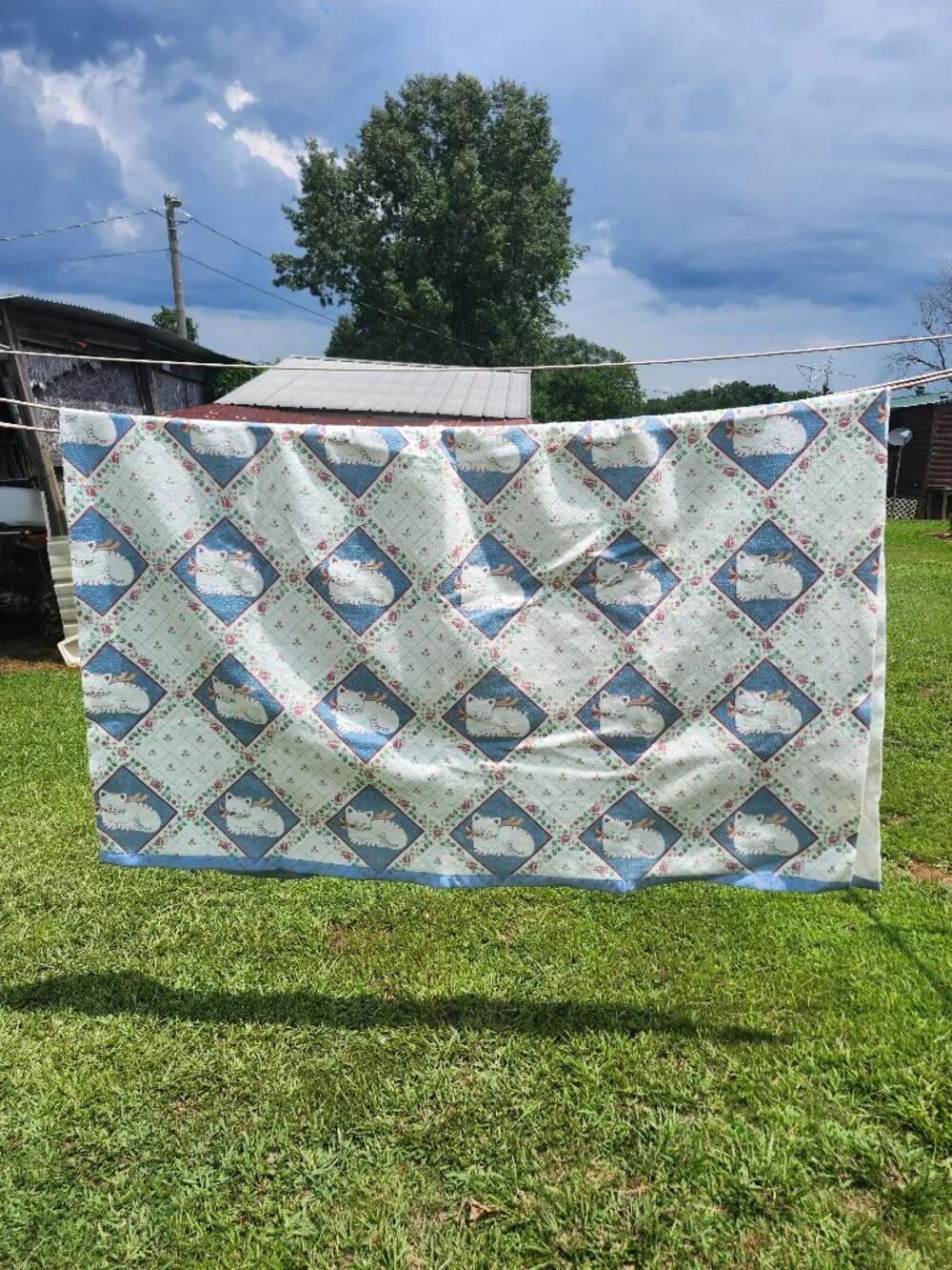 twin/full blanket measures 89x 72 inches